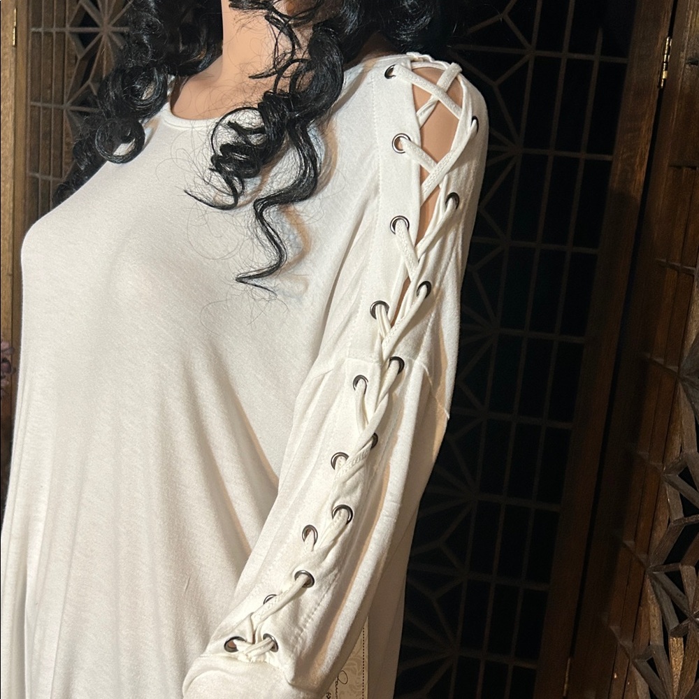NWT FRENCH LAUNDRY LACE UP SLEEVE TOP L